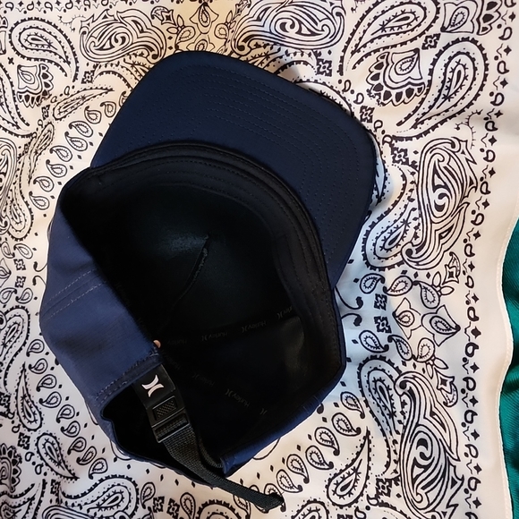 HURLEY NIKE DRI - FIT HAT - Picture 2 of 2